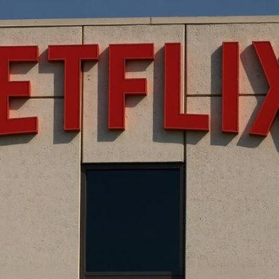 Trump expressa preocupações com possível compra da Warner Bros pela Netflix