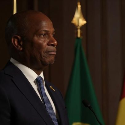 PR moçambicano elogia coragem de militares no combate ao terrorismo em festas