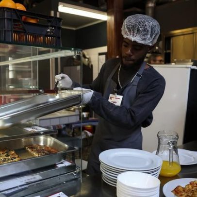 Comer pizza no Beato contribui para mudar uma vida
