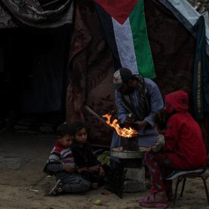 Palestinianos morrem de frio em Gaza devido à falta de ajuda
