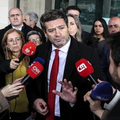 Tribunal ordena a Ventura retirar cartazes sobre a comunidade cigana