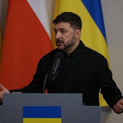 Zelenski alerta que, se Kiev for derrotada, a Rússia atacará a Polónia