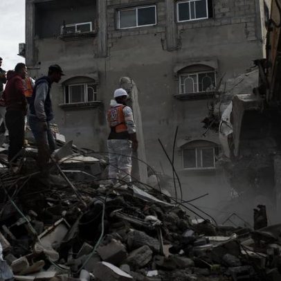 Ataques em Gaza desde cessar-fogo deixam 405 mortos