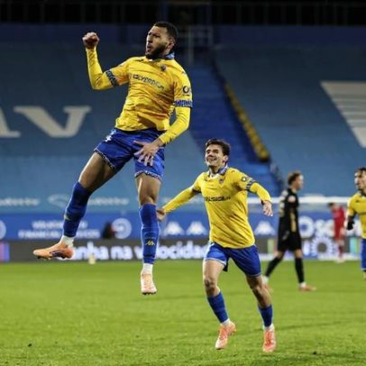 Estoril vence pela segunda vez consecutiva com goleada sobre o Alverca