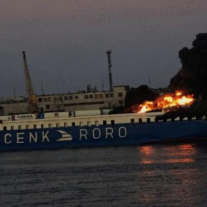 Navio turco pega fogo após ataque russo perto de Odesa