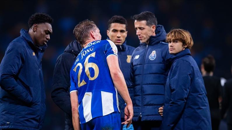 Luuk de Jong já viajou para os Países Baixos