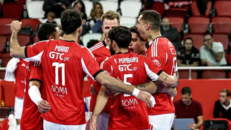 Equipa de voleibol do Benfica 25-26. Foto SL Benfica