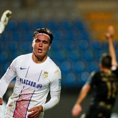 Baixa para o FC Porto força o Alverca a regressar à fórmula original