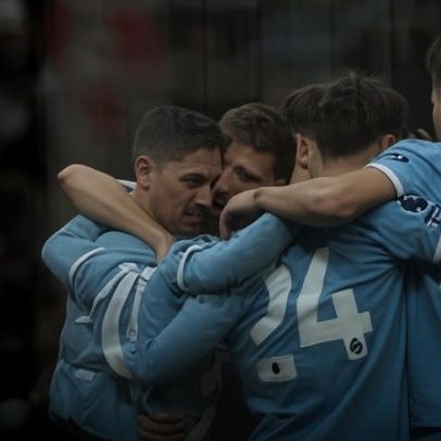 Reijnders quase marcou na própria baliza para fazer o 2-0
