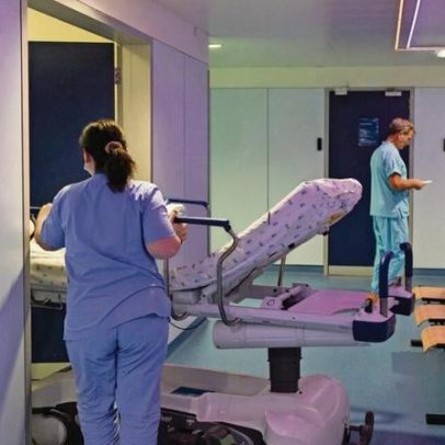 Regulador acusa hospitais e centros de saúde de restringirem acesso a cuidados
