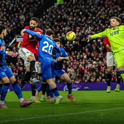 Manchester United entra com tudo e Diallo deu vantagem a Amorim