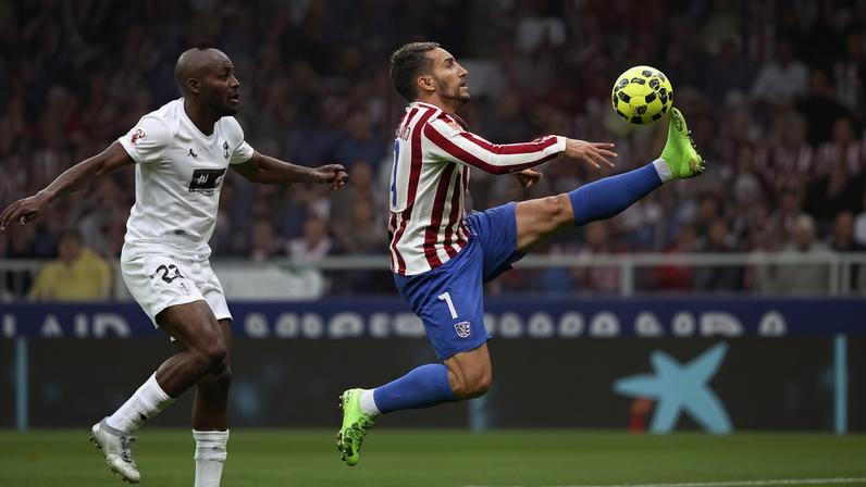 André Almeida assiste no Valência, mas Griezmann dá três pontos ao At. Madrid