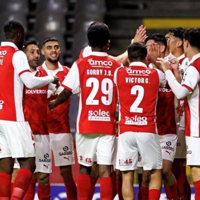 Hoje há transmissão em direto na televisão