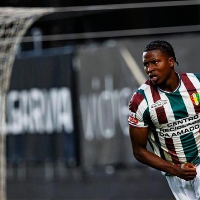 Sidny Cabral tem o perfil exato que Mourinho procura.
