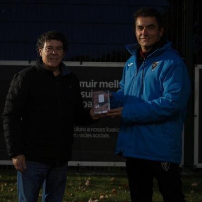 Acadêmico do Viseu FC celebra Cartão Branco de Marco Pereira