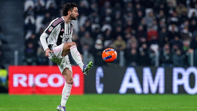 João Mário pode deixar a Juventus