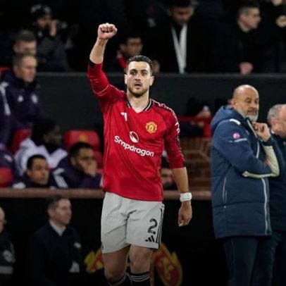 Diogo Dalot favorece Rúben Amorim frente a Nuno Espírito Santo
