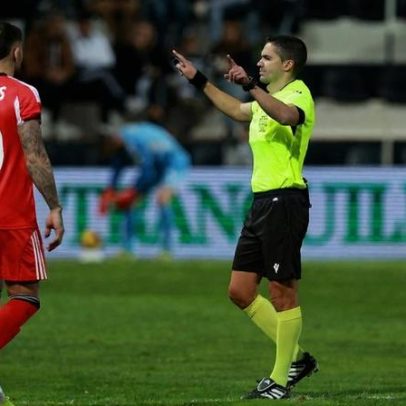 Pedro Henriques analisa o vermelho mostrado no Farense-Benfica
