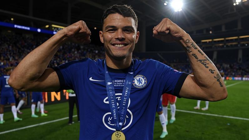 Tuberculose curada e campeão europeu no Dragão: Thiago Silva e o Porto
