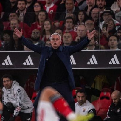 Mourinho: o que disse e pediu aos jogadores após o dérbi do Benfica