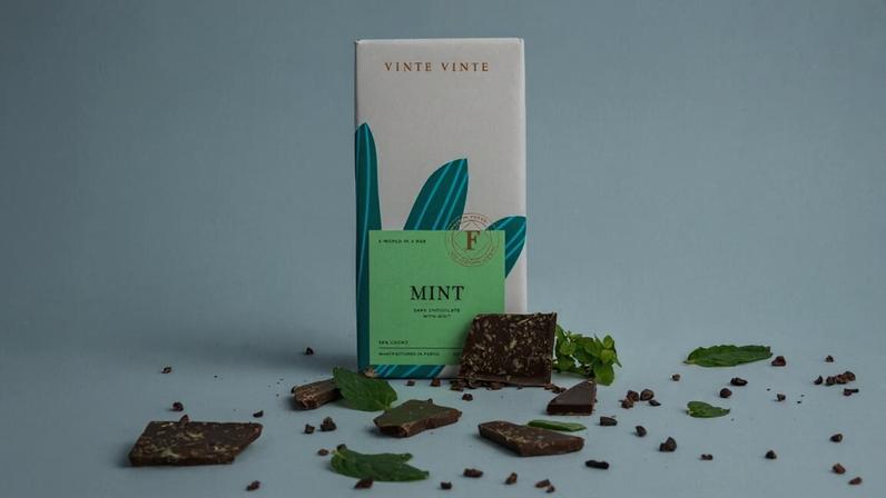 O Vinte Vinte Fusion, de chocolate 58% cacau com menta. Foto: Vinte Vinte
