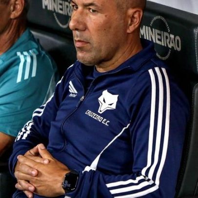 Leonardo Jardim critica lance polêmico nas redes sociais