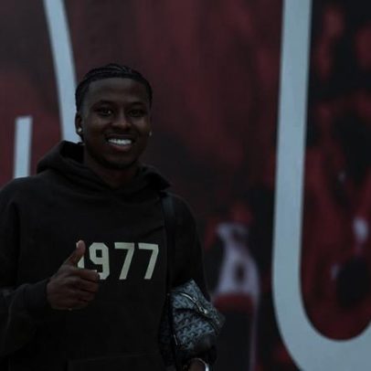 Sidny Lopes Cabral inicia no Benfica Campus sob dúvidas linguísticas