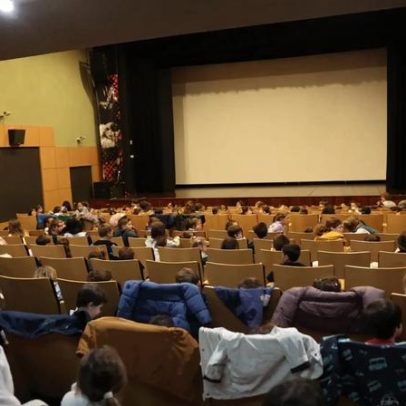 Cinema em rede na nossa terra leva crianças ao cineteatro