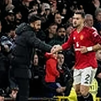 Nuno Espírito Santo mostra orgulho após empate com o Manchester United