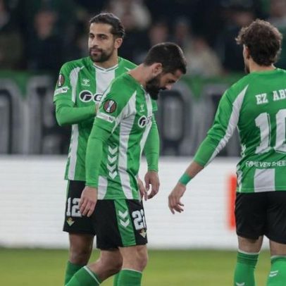 Isco operado ao tornozelo direito após lesão caricata no Betis