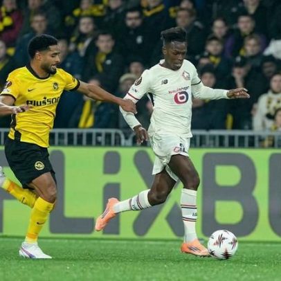 Lille joga uma hora com menos um e escorrega na Liga Europa
