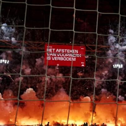 Van Basten propõe intervenção militar nos estádios após caos no Ajax-Groningen