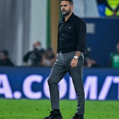 Artur Jorge interessa ao Flamengo caso Filipe Luís saia