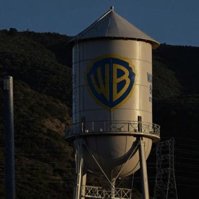 Warner Bros rejeita oferta da Paramount e mantém fusão com Netflix