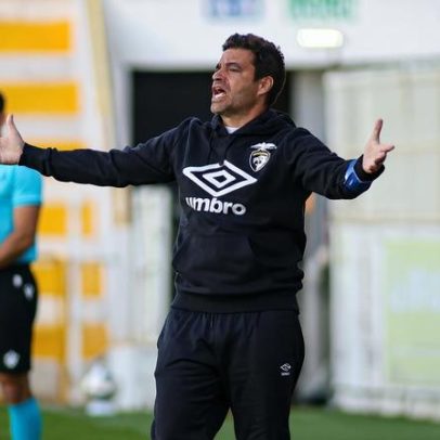 Portimonense vence crise e deixa Chaves a marcar passo