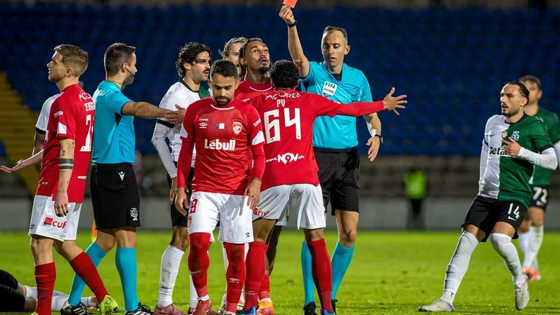 Penálti para o Sporting não existiu, diz Pedro Henriques