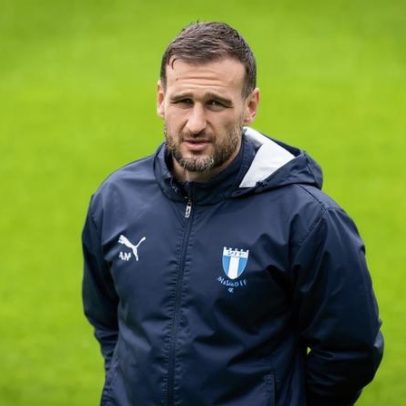 Treinador do Malmö despede-se no Dragão