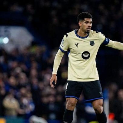 Ronald Araújo faz viagem a Israel para recuperar o bem-estar mental
