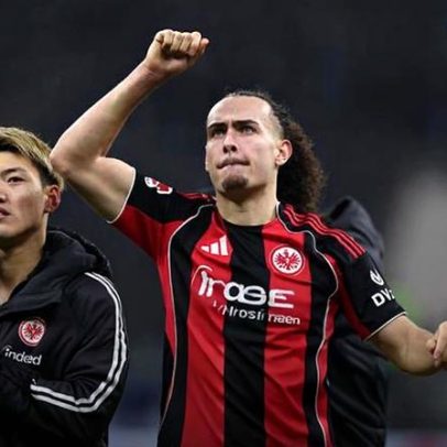 Doan guia o Frankfurt de volta às vitórias e aos lugares europeus
