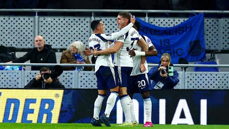 Tottenham é anfitrião do Liverpool na 17.ª jornada da Premier League — Foto: IMAGO