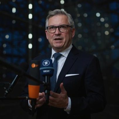 UE aprova endurecimento da política migratória e cria centros de retorno