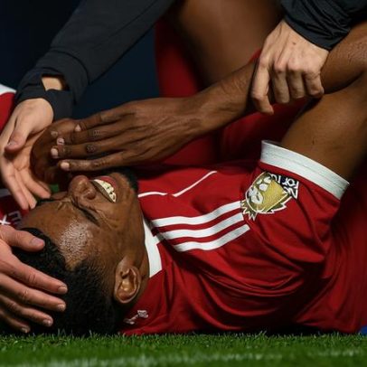 Liverpool aguarda diagnóstico da lesão de Isak