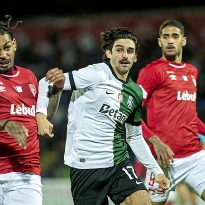 Benfica critica penálti em Santa Clara-Sporting