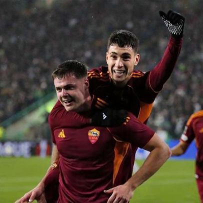 Bis de Ferguson garante vitória convincente da Roma em Glasgow