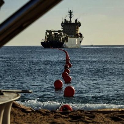 Os cabos submarinos da Internet enfrentam riscos que afetam a segurança global