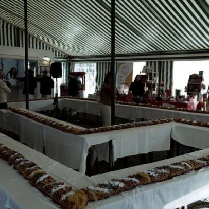 População aprova bolo-rei de 30 metros em Vila Meã