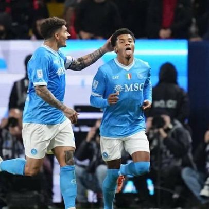 Nápoles avança à final da Supertaça com apoio de ex-Benfica e sanção de Amorim