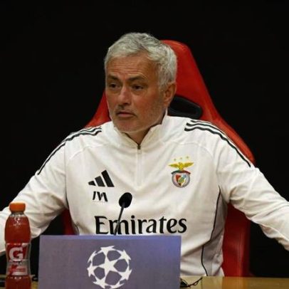 Mourinho responde a perguntas sobre Real Madrid com foco no 'se'