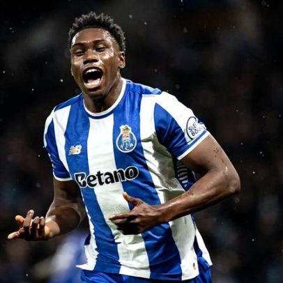 Avançado do FC Porto envolvido em acidente de viação no Olival