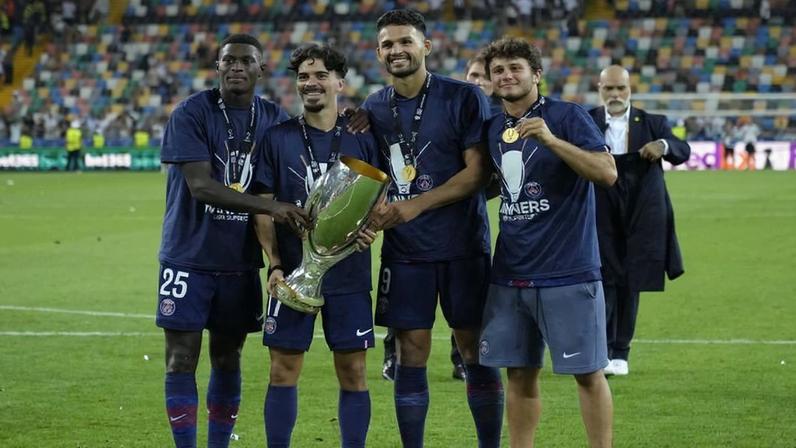 Nuno Mendes, Vitinha, Gonçalo Ramos e João Neves são os jogadores portugueses no plantel do PSG
